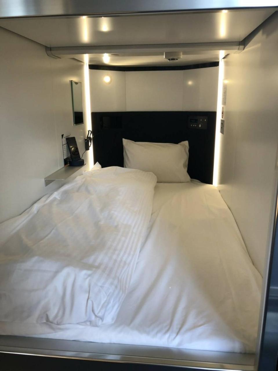 Hearts Capsule Hotel & Spa Hakata Fukuoka  Eksteriør bilde